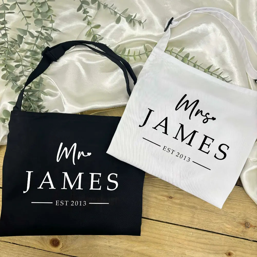 Black and White couples apron gift set. 